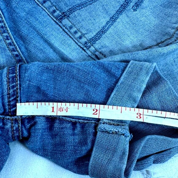 Aeropostale Y2K Low Rise Midi Distressed Blue Denim Summer Jean Shorts Size 12 - Picture 5 of 13